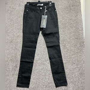 Crunch Jeans Woman’s Black Skinny Leg Pants Size 5/6 New with tags
